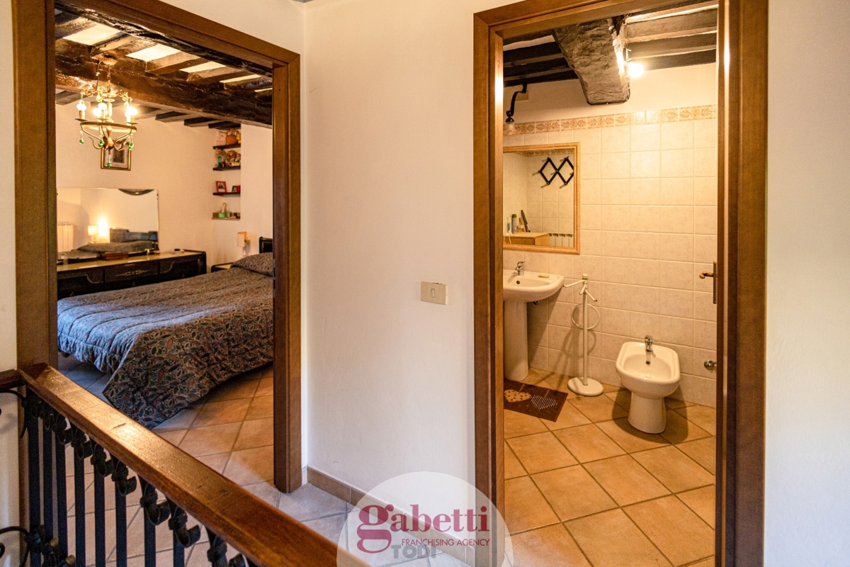 Quadrilocale in vendita a Todi