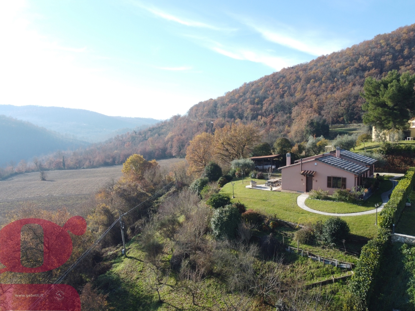 Villa con giardino a San Venanzo