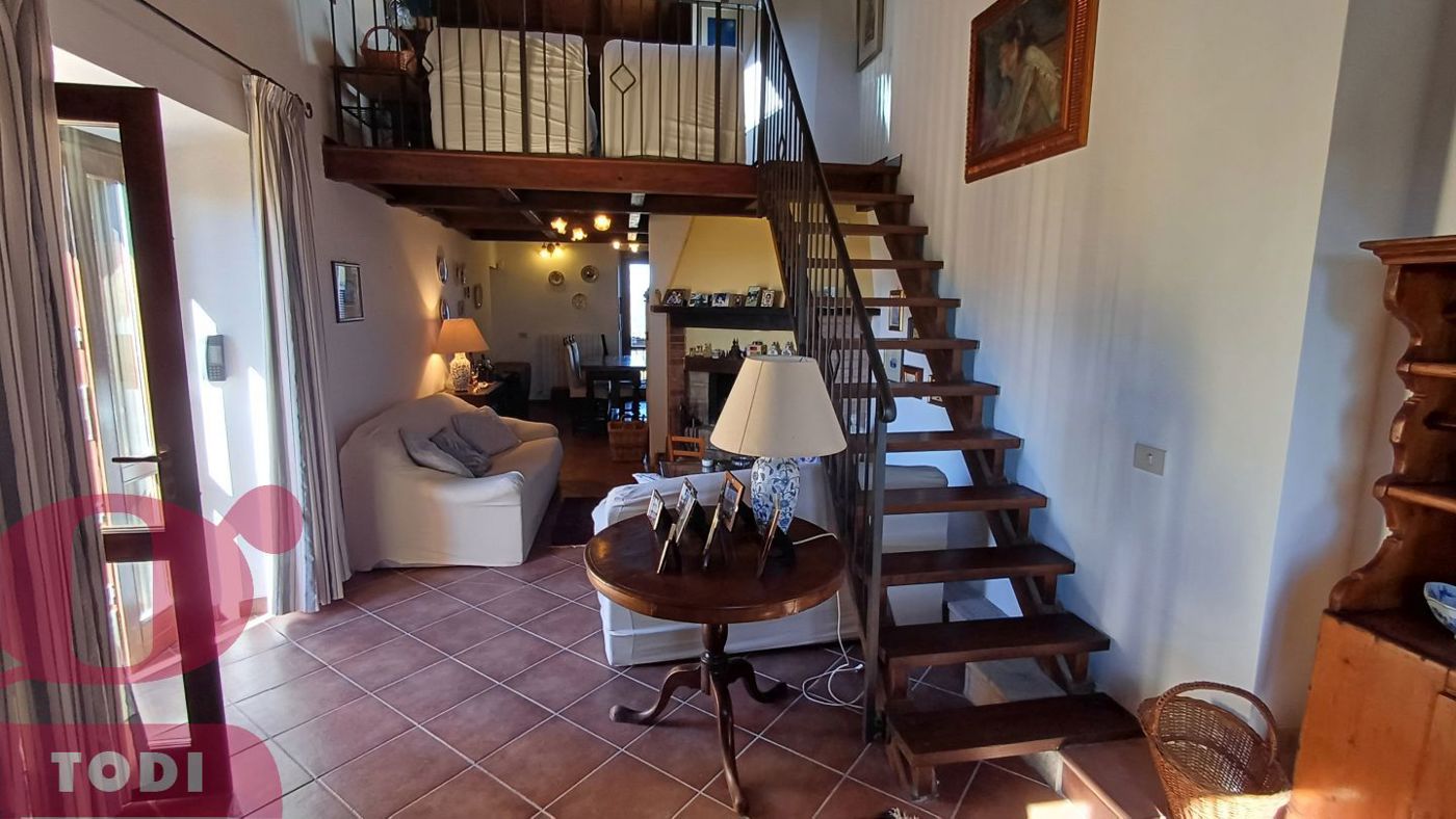 Appartamento in vendita a Todi