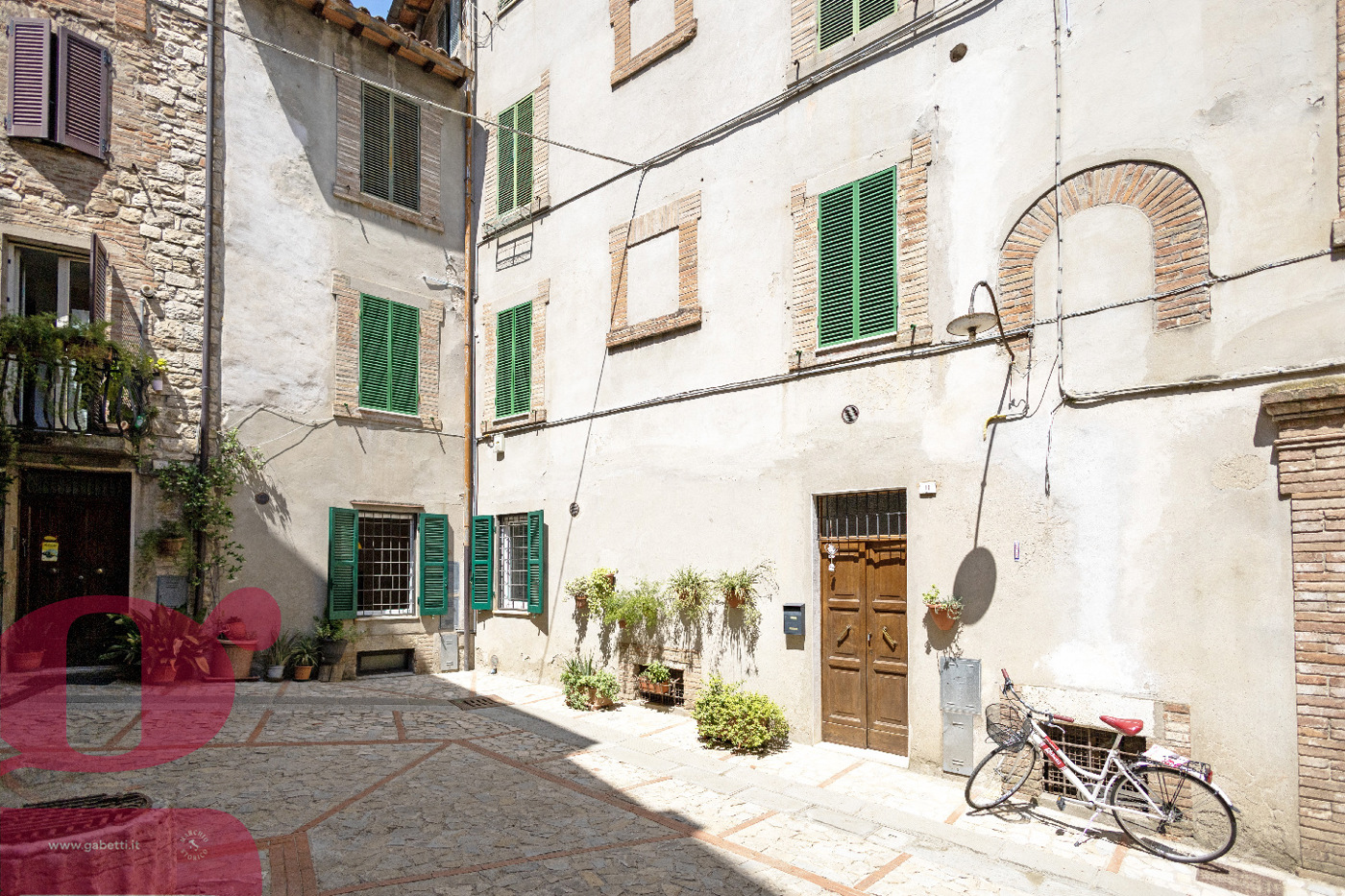 Quadrilocale in vendita a Todi