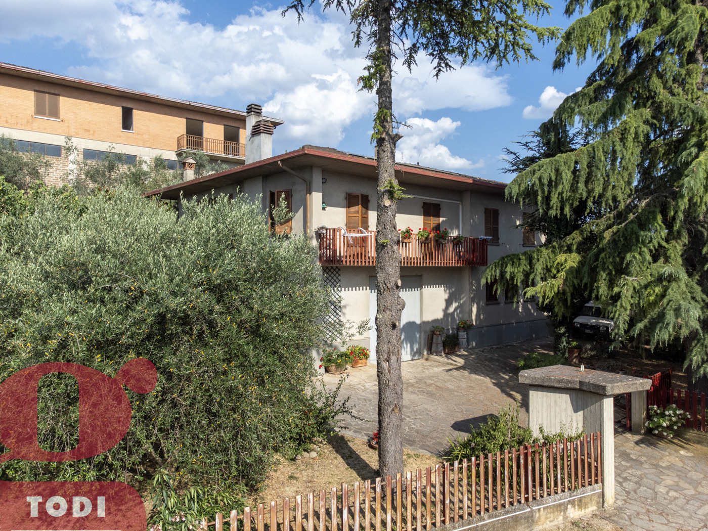 Casa indipendente con giardino a Collazzone