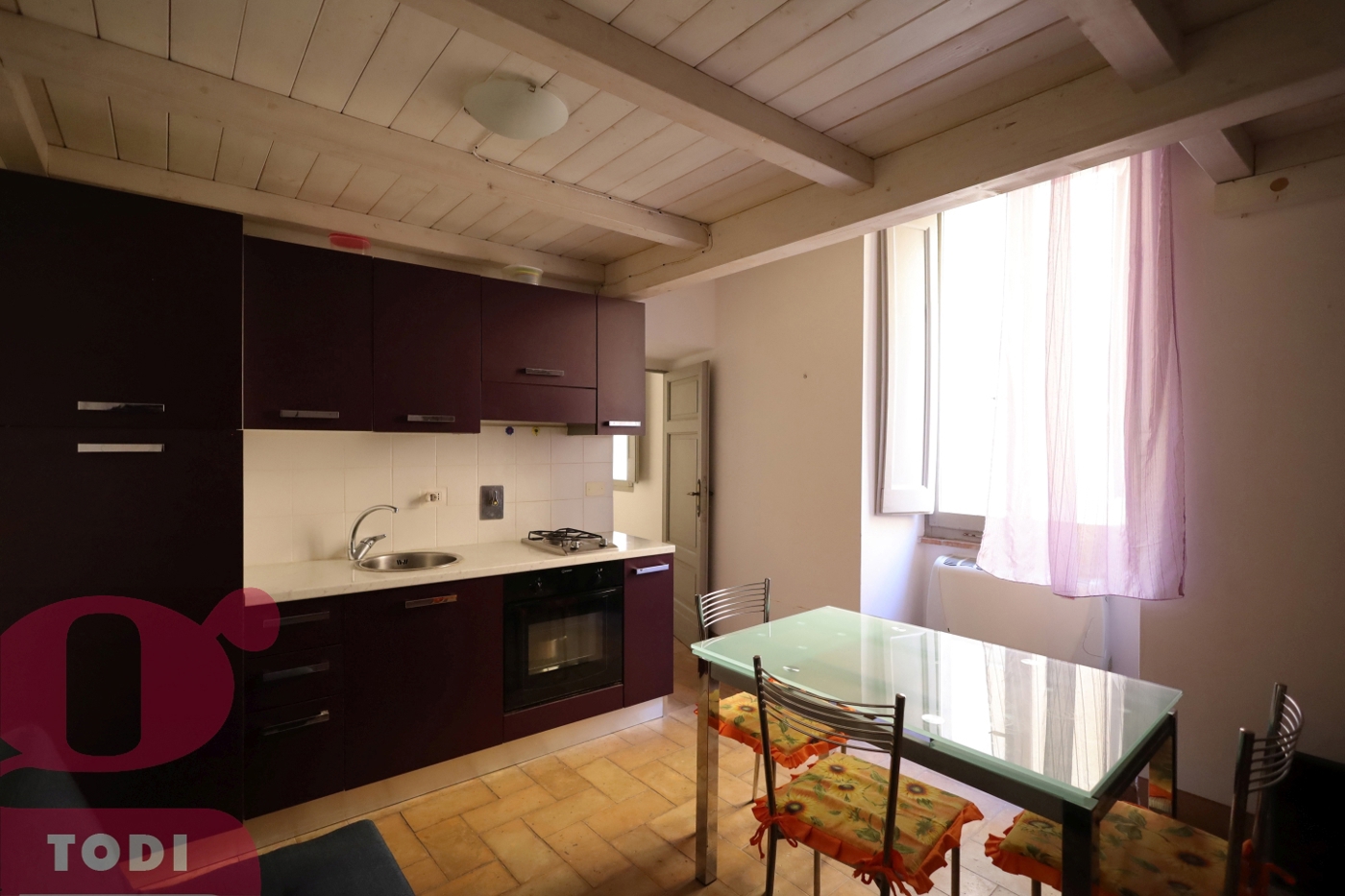 Appartamento arredato in affitto a Todi