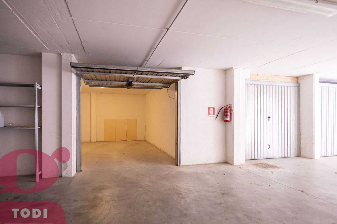 Box/Garage 24mq in vendita a Todi