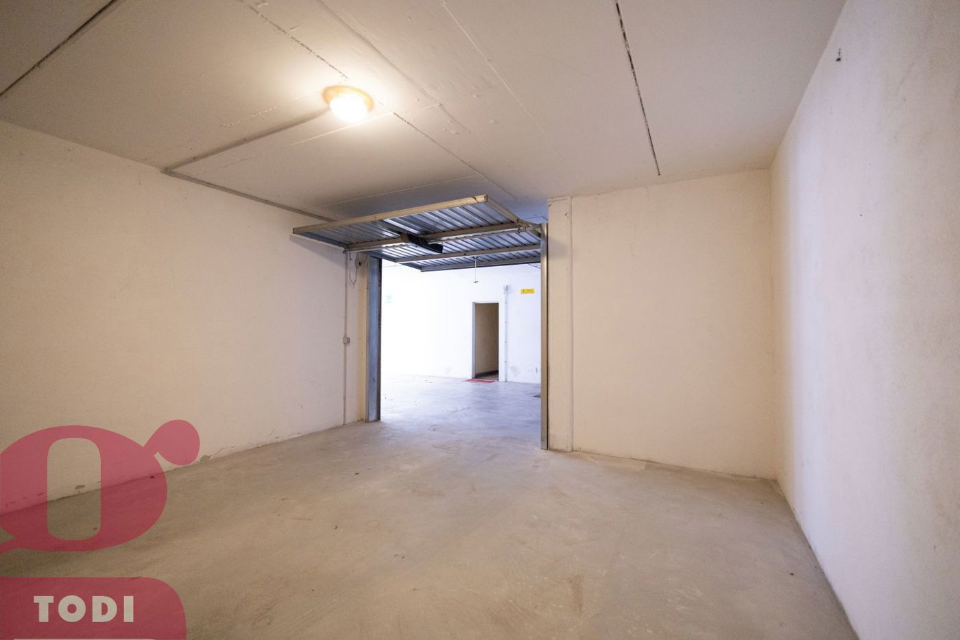 Box/Garage 24mq in vendita a Todi