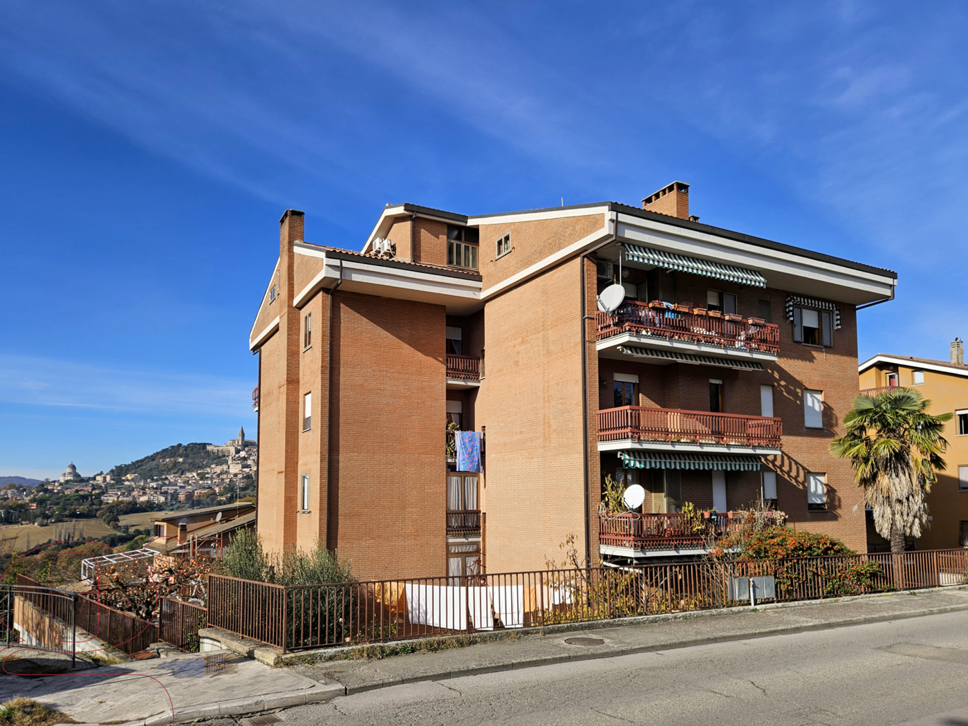 Trilocale da ristrutturare a Todi