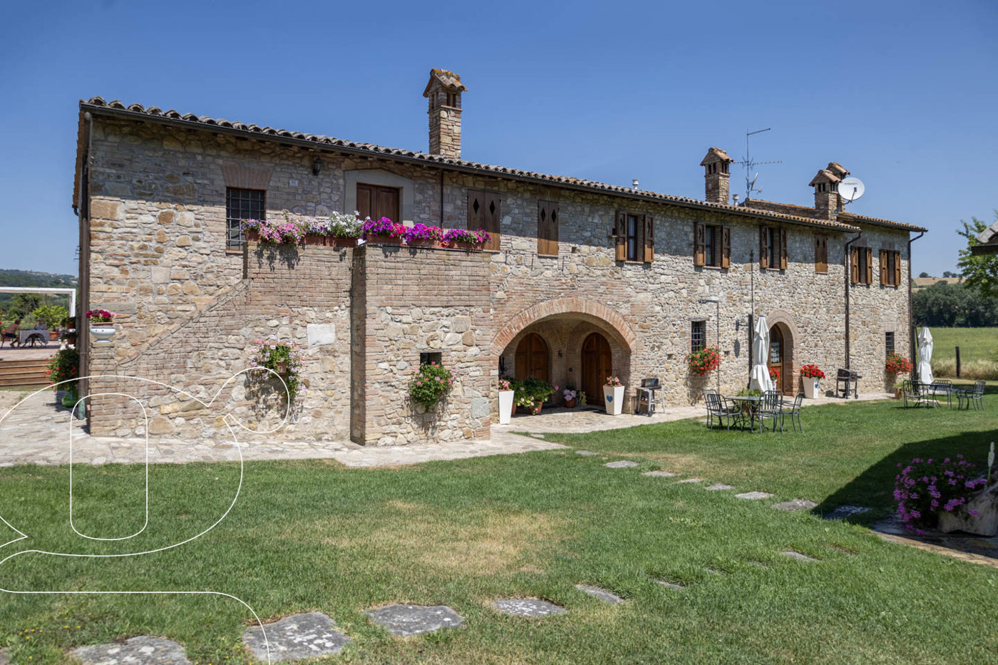 Rustico con giardino a Todi