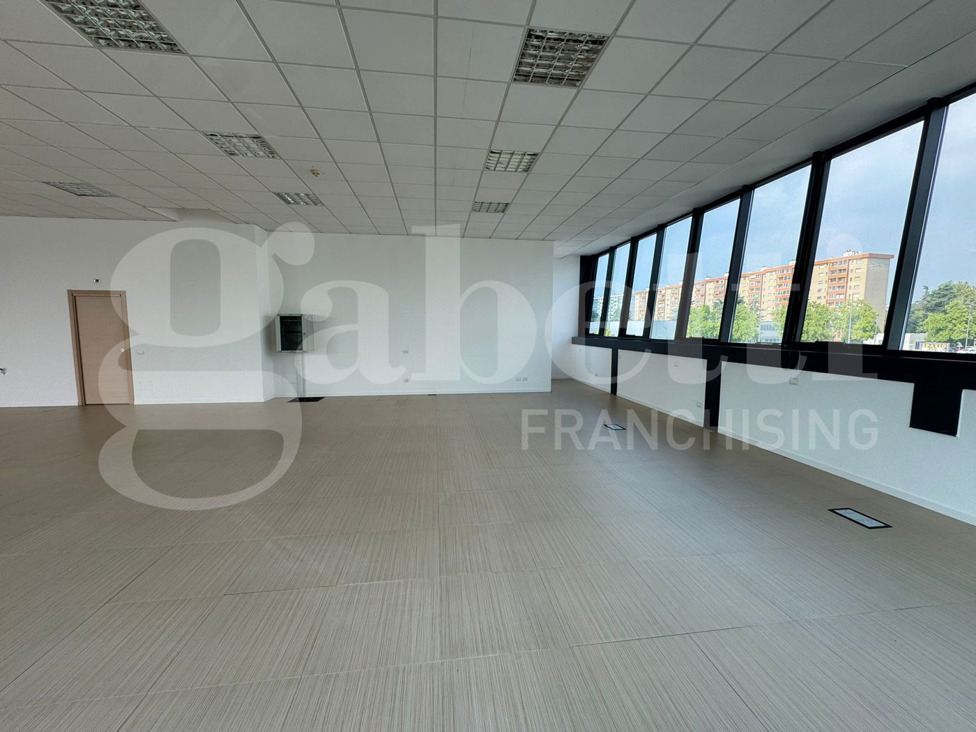 Ufficio ristrutturato a Corsico