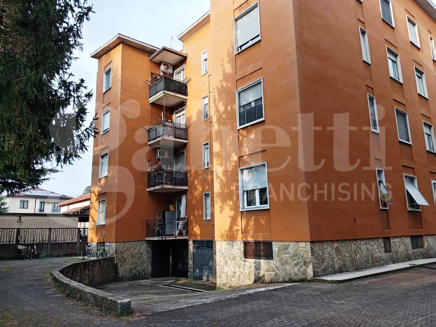 Trilocale in vendita a Biassono