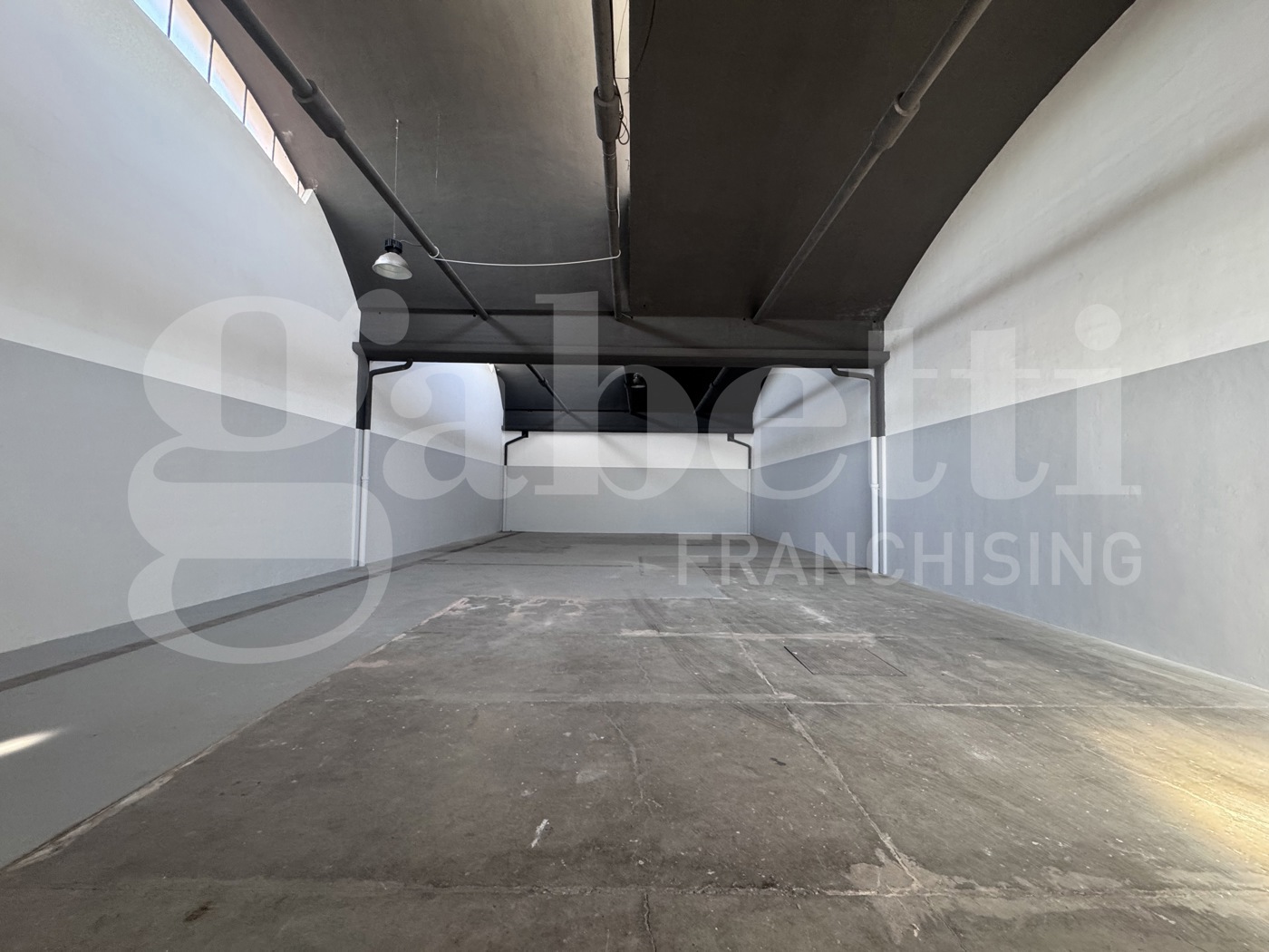 Capannone in affitto a Trezzano sul Naviglio