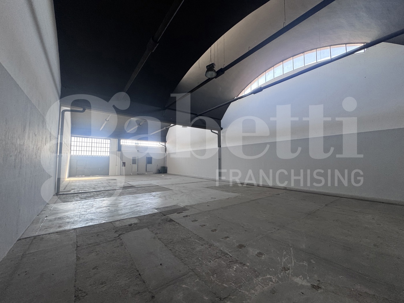 Capannone in affitto a Trezzano sul Naviglio