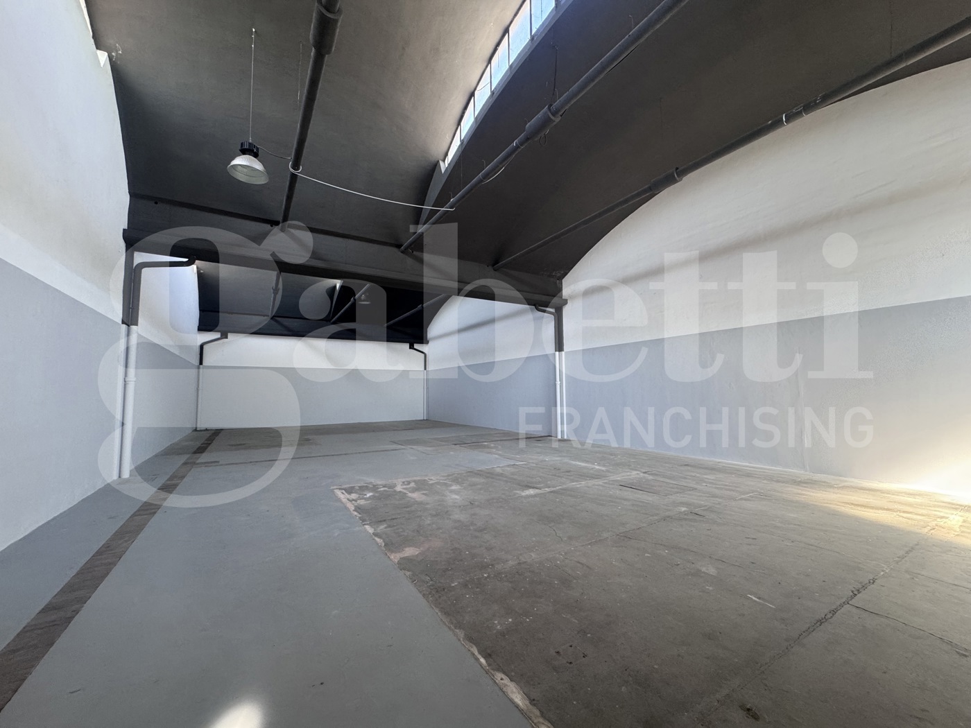 Capannone in affitto a Trezzano sul Naviglio