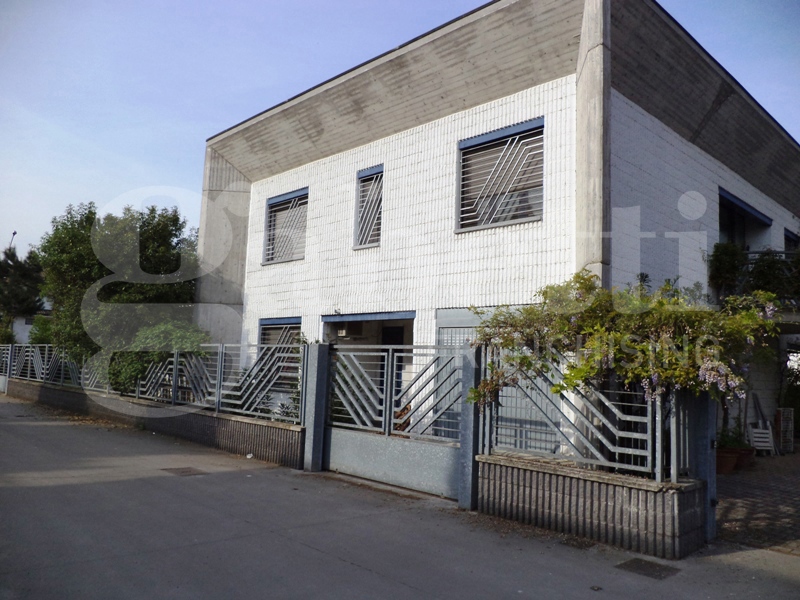 Capannone in vendita a Vermezzo con Zelo