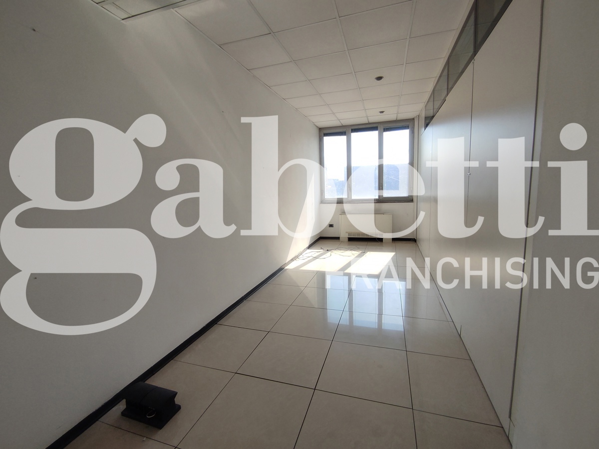 Ufficio ristrutturato a Trezzano sul Naviglio