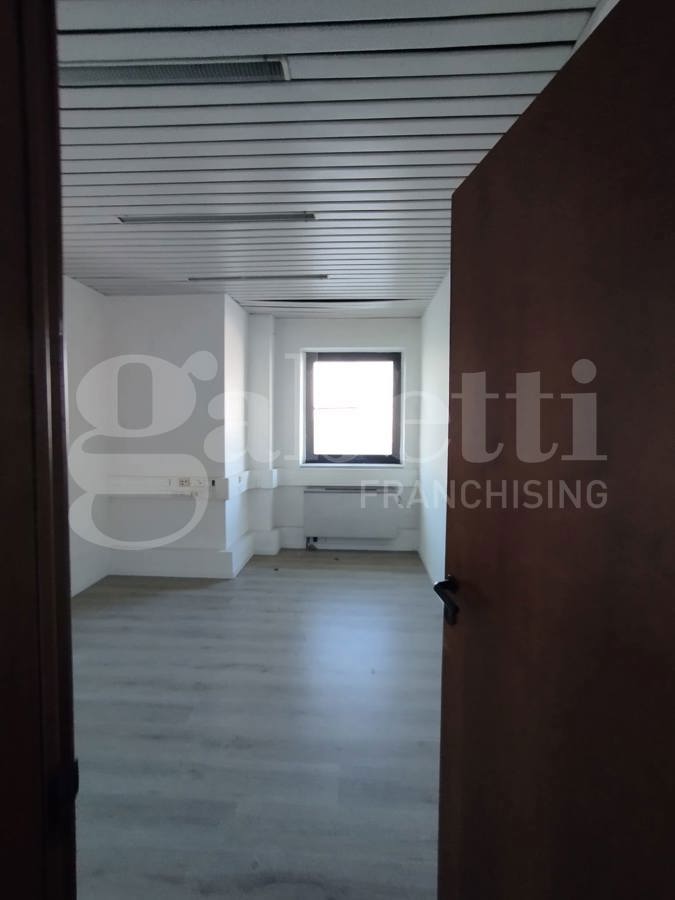 Ufficio in affitto a Trezzano sul Naviglio