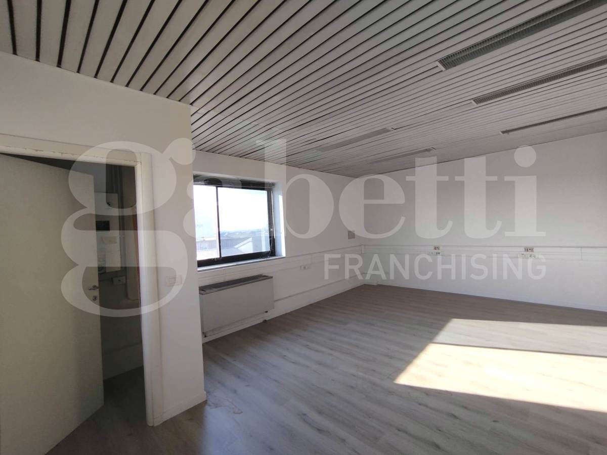 Ufficio in affitto a Trezzano sul Naviglio