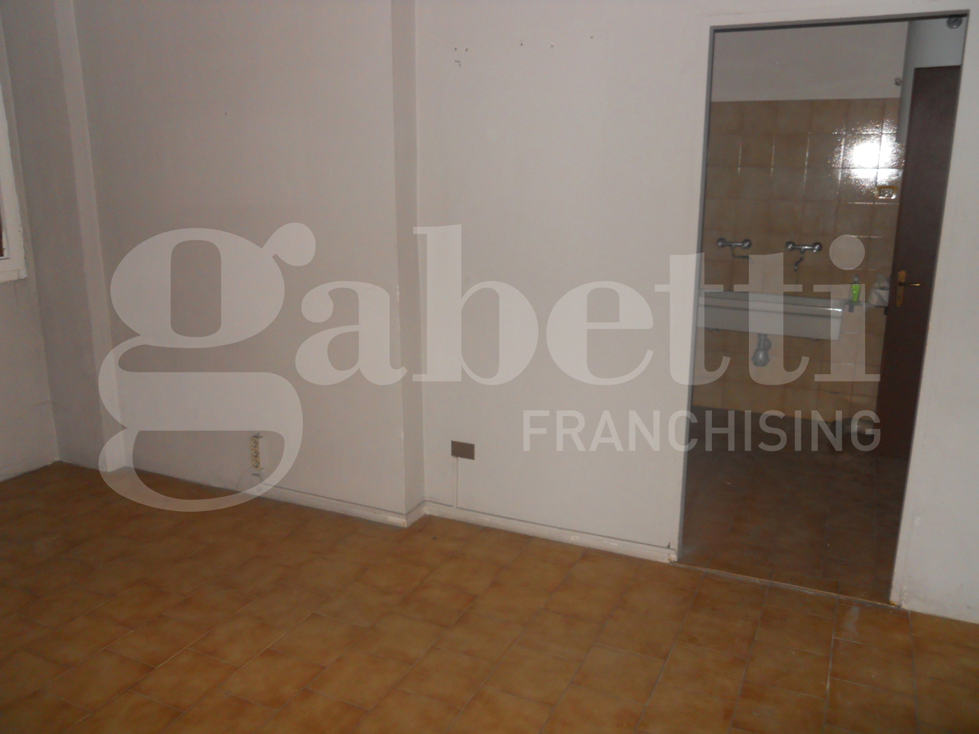 Capannone in affitto a Trezzano sul Naviglio