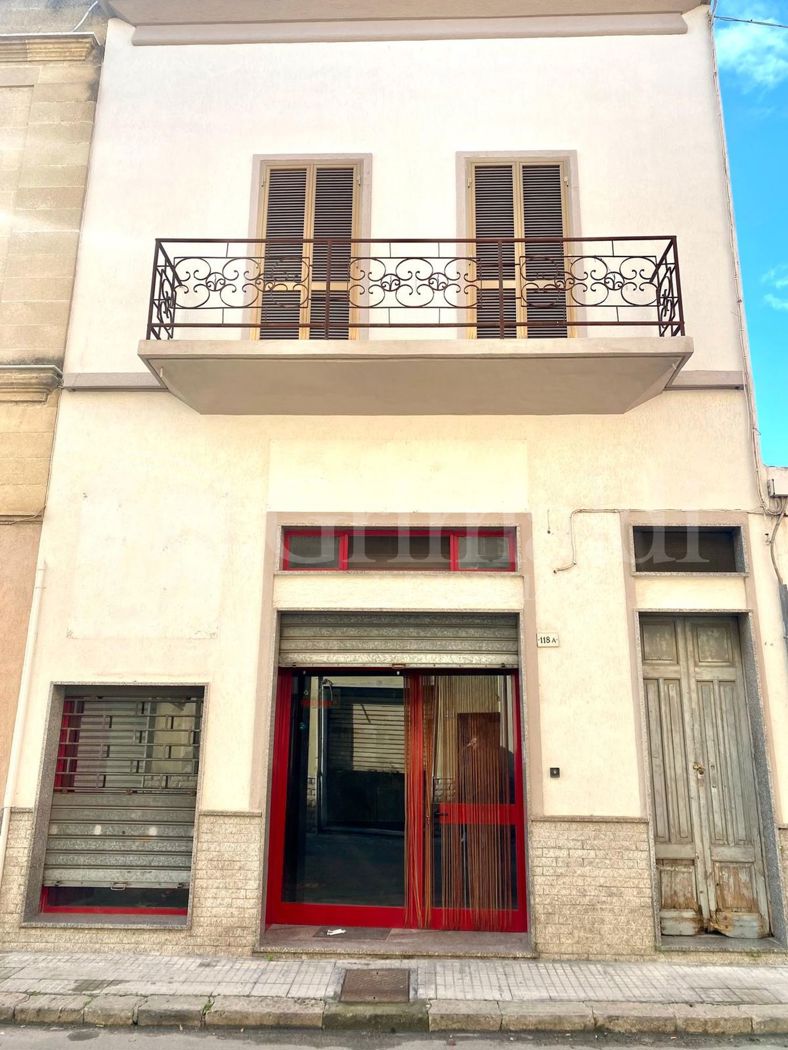 Negozio da ristrutturare a Tuglie