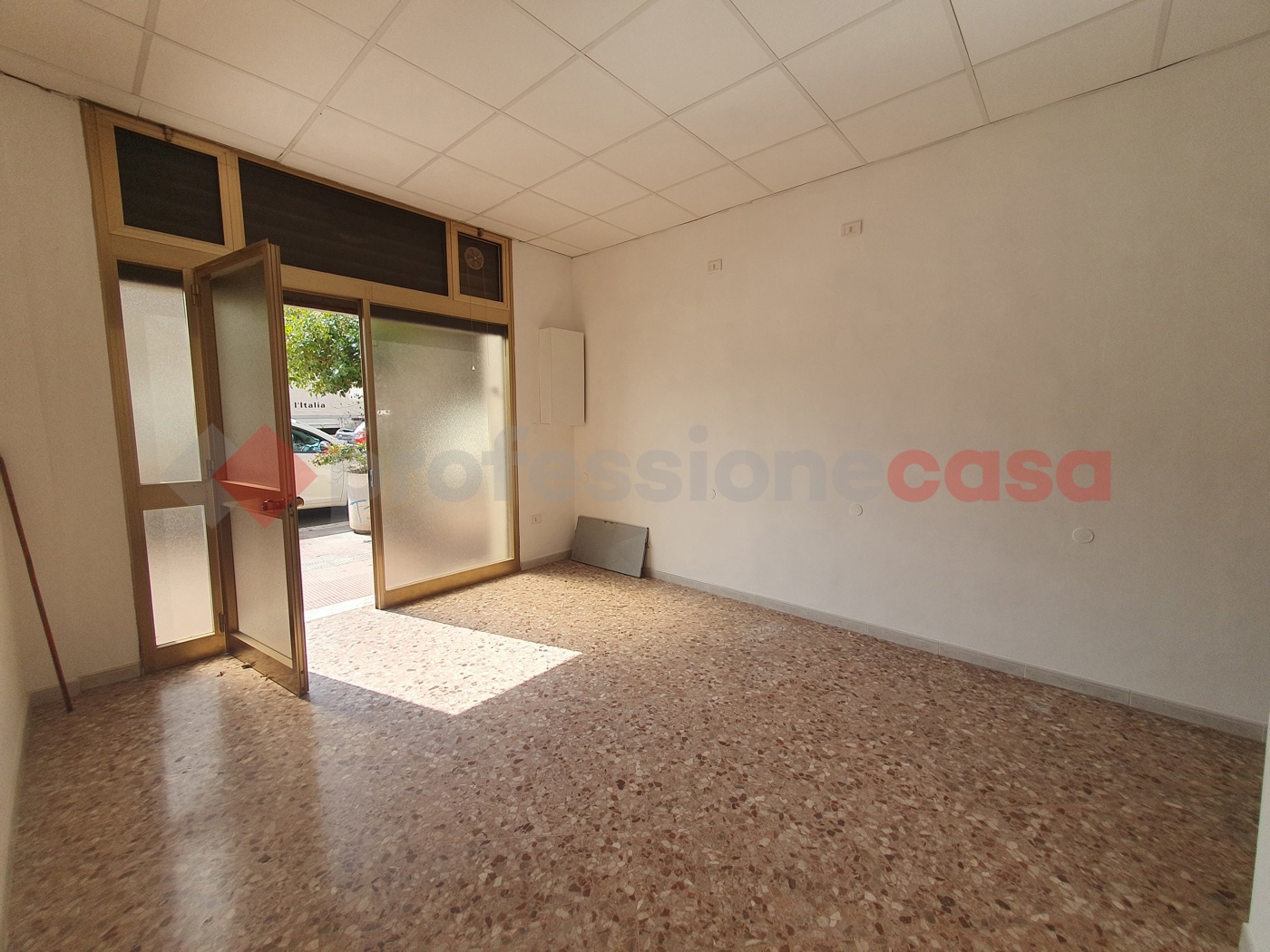 Negozio in vendita a Bari