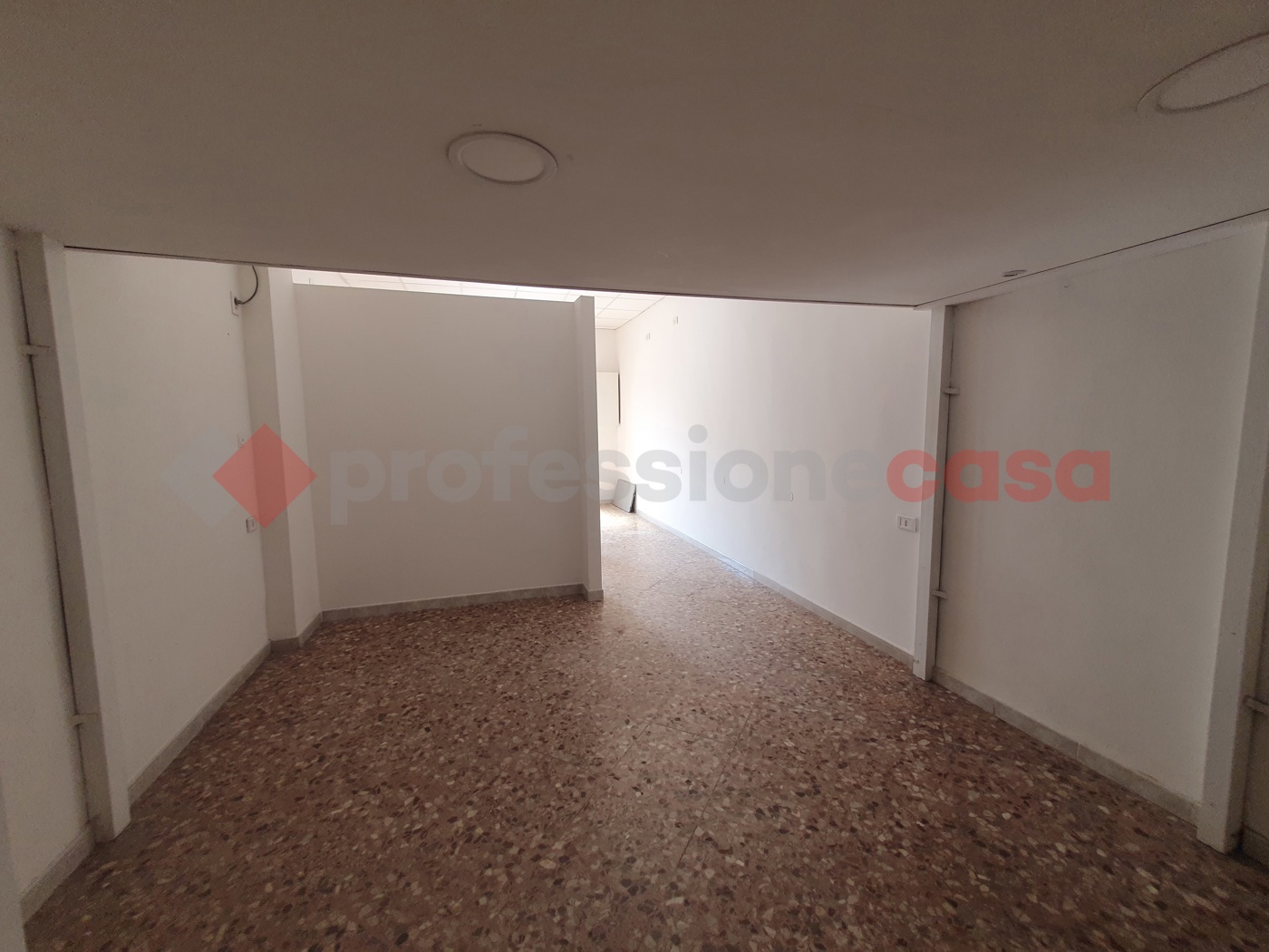 Negozio in vendita a Bari