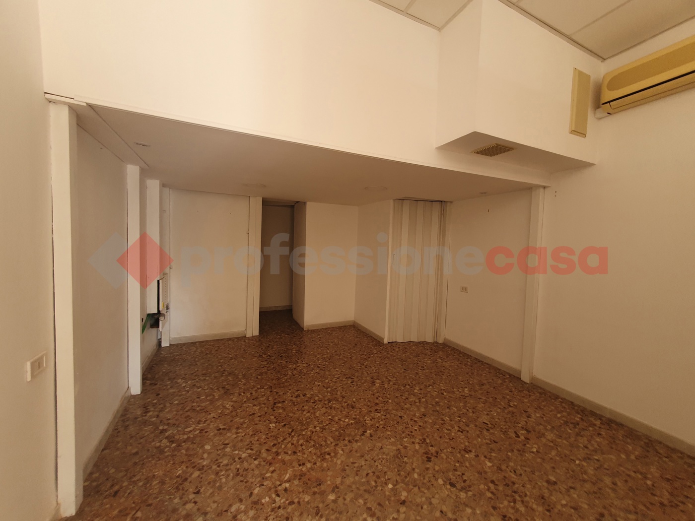 Negozio in vendita a Bari