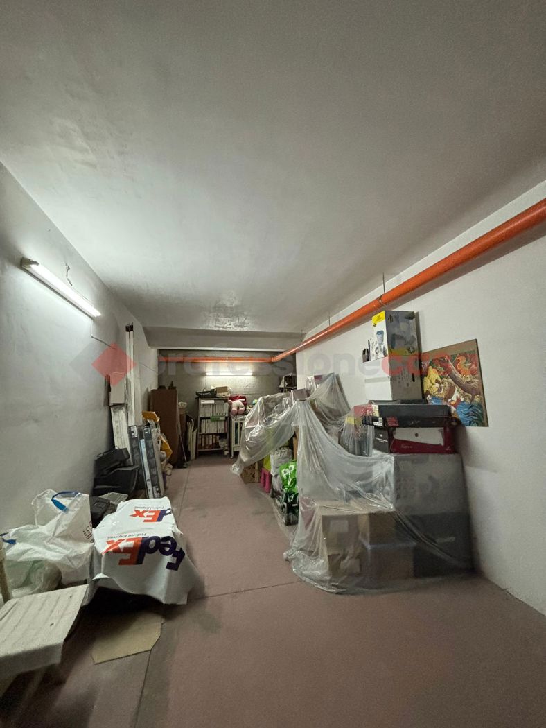 Box/Garage 36mq in vendita a Bari