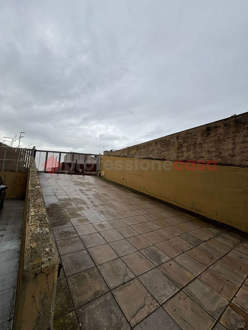 Box/Garage 36mq in vendita a Bari