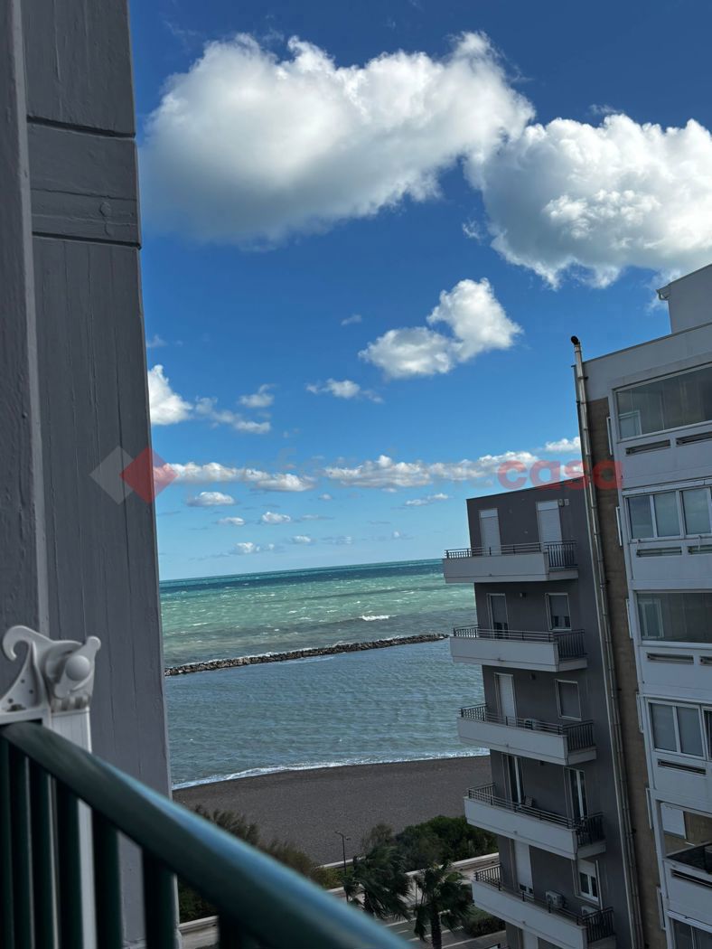 Trilocale vista mare a Bari