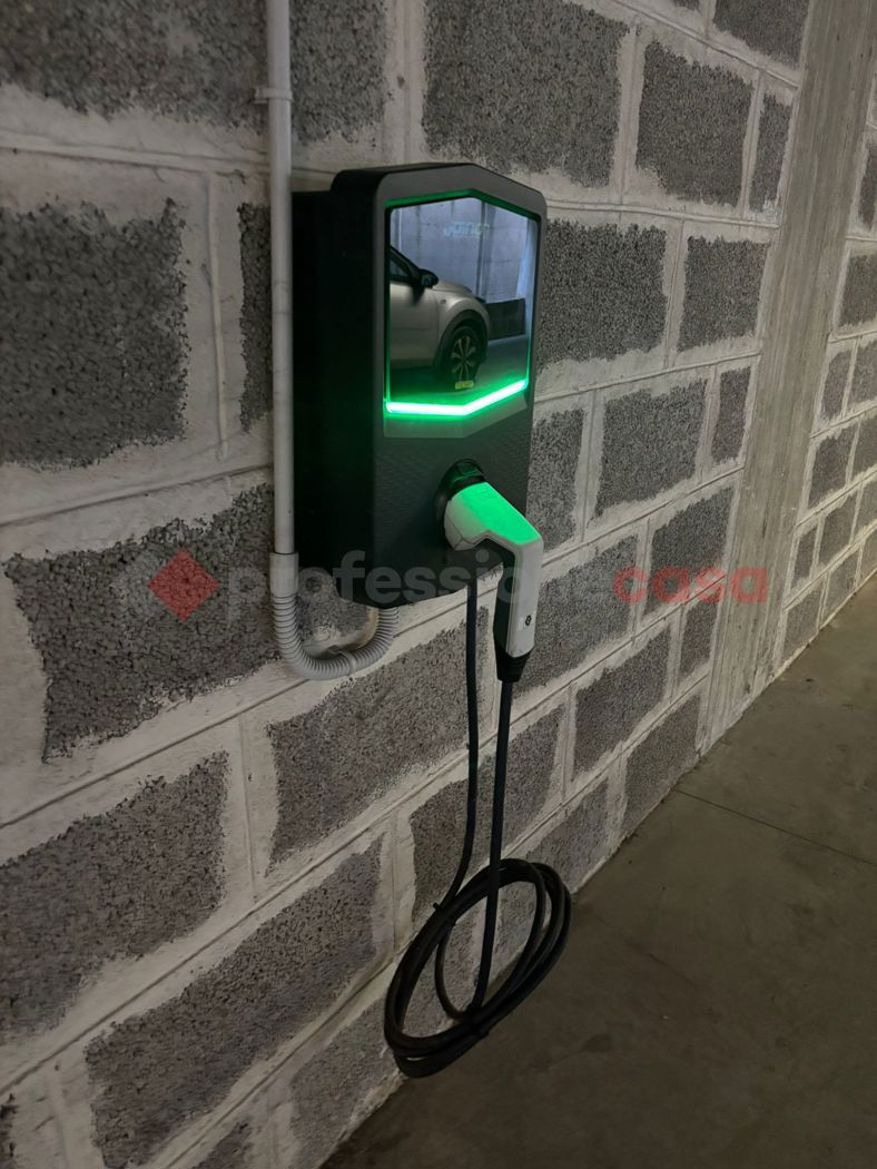 Box/Garage 27mq in vendita a Bari