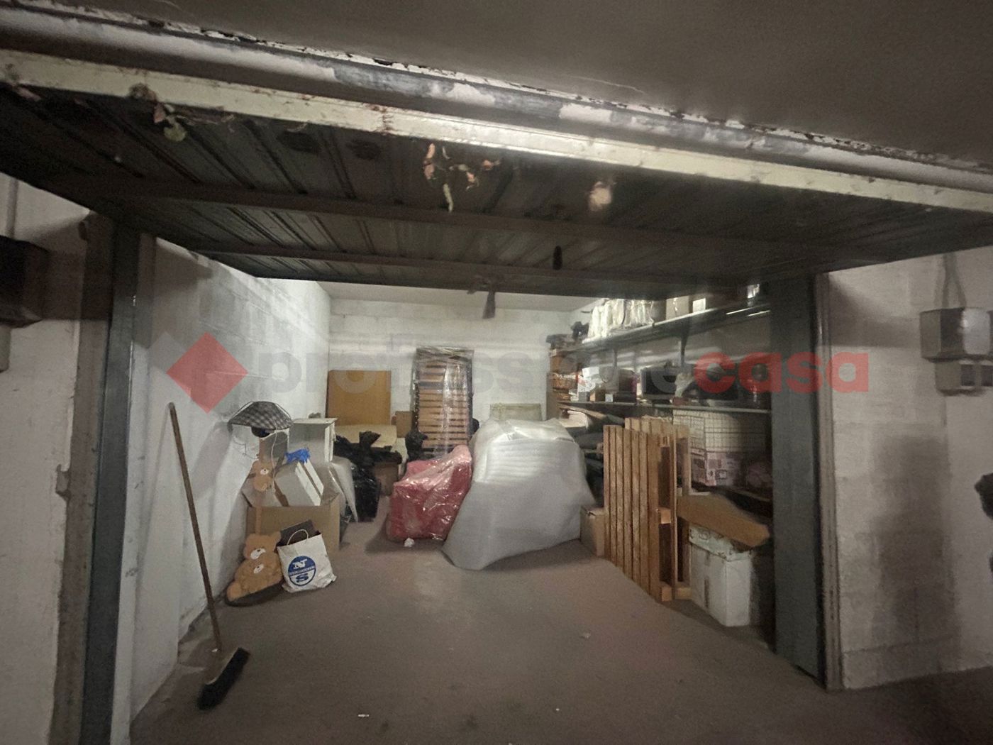 Box/Garage 21mq in vendita a Bari