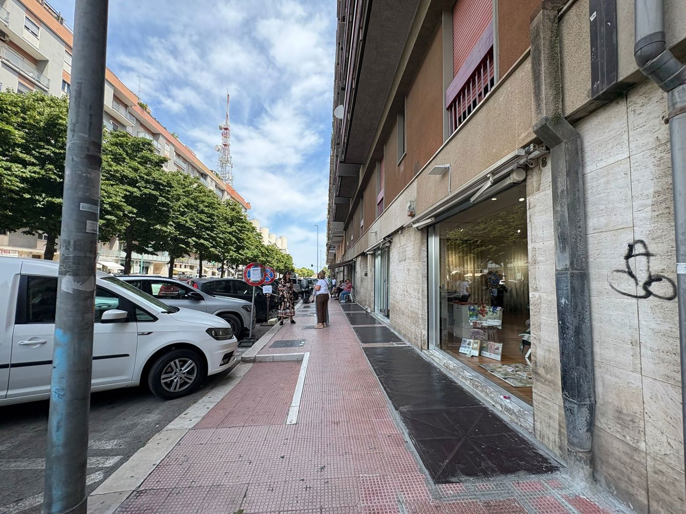 Negozio in affitto a Bari