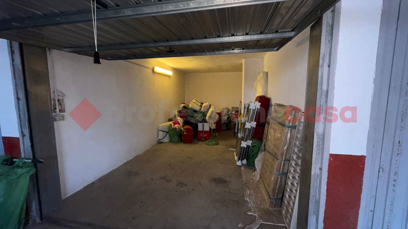 Box/Garage 18mq in vendita a Bari