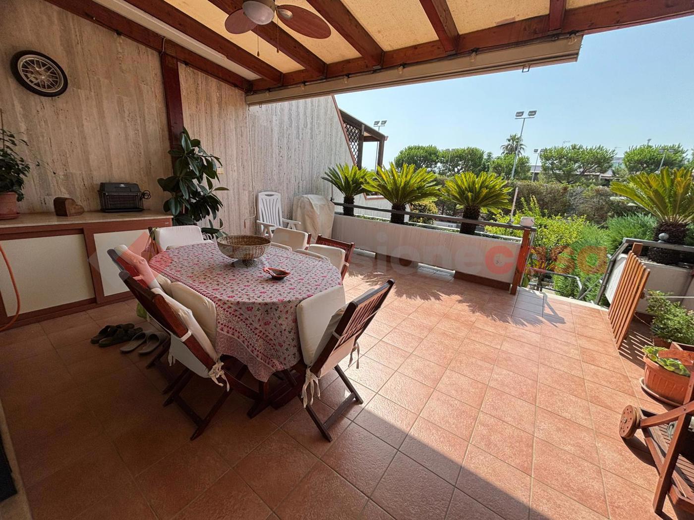 Villa arredata in affitto a Bari