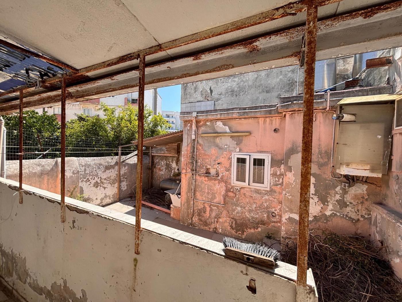 Casa indipendente da ristrutturare a Bari