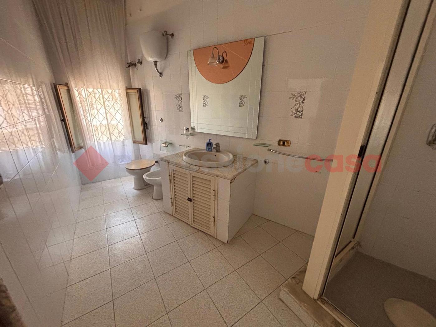 Casa indipendente con giardino a Bari