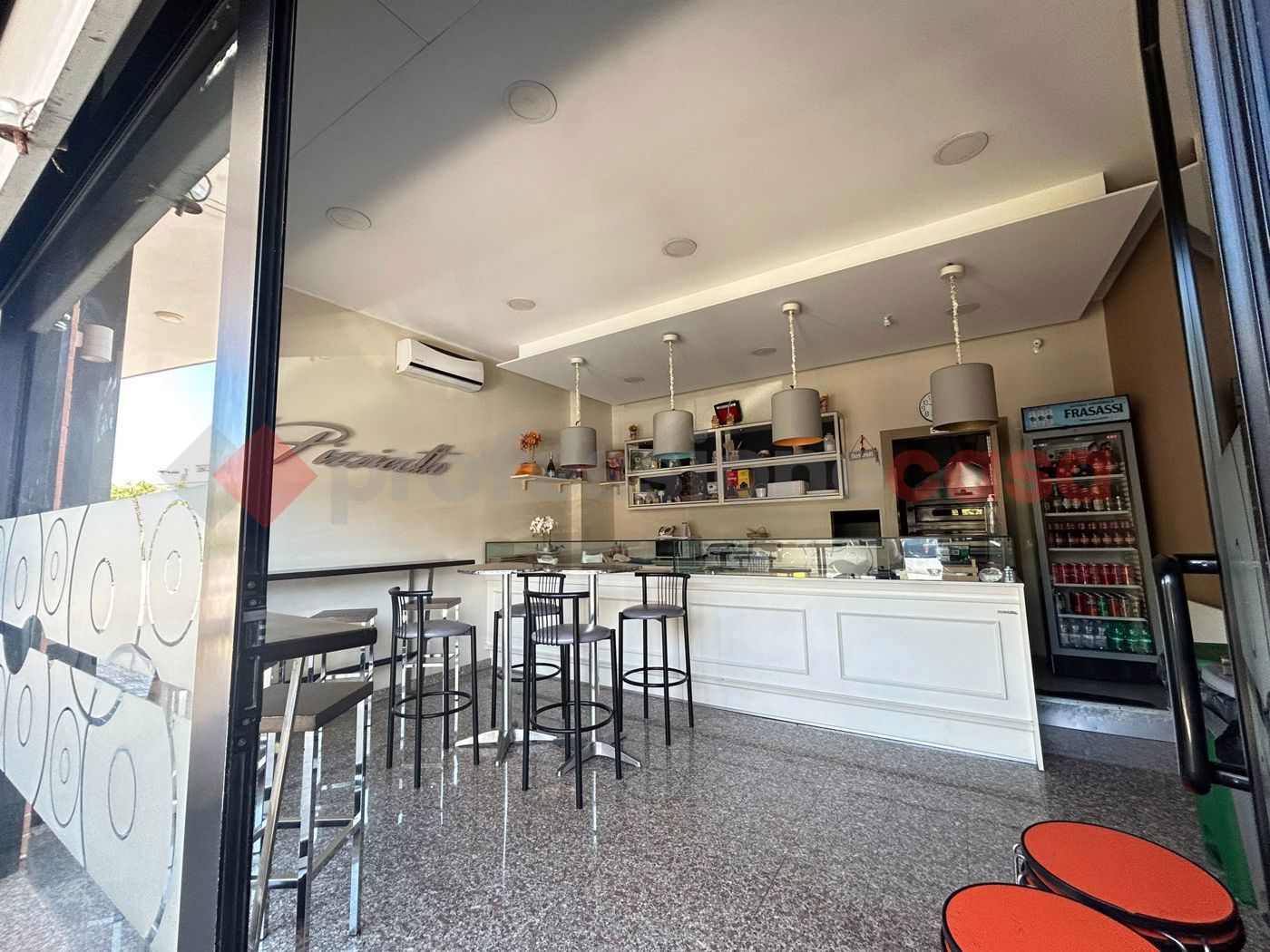 Negozio in vendita a Bari