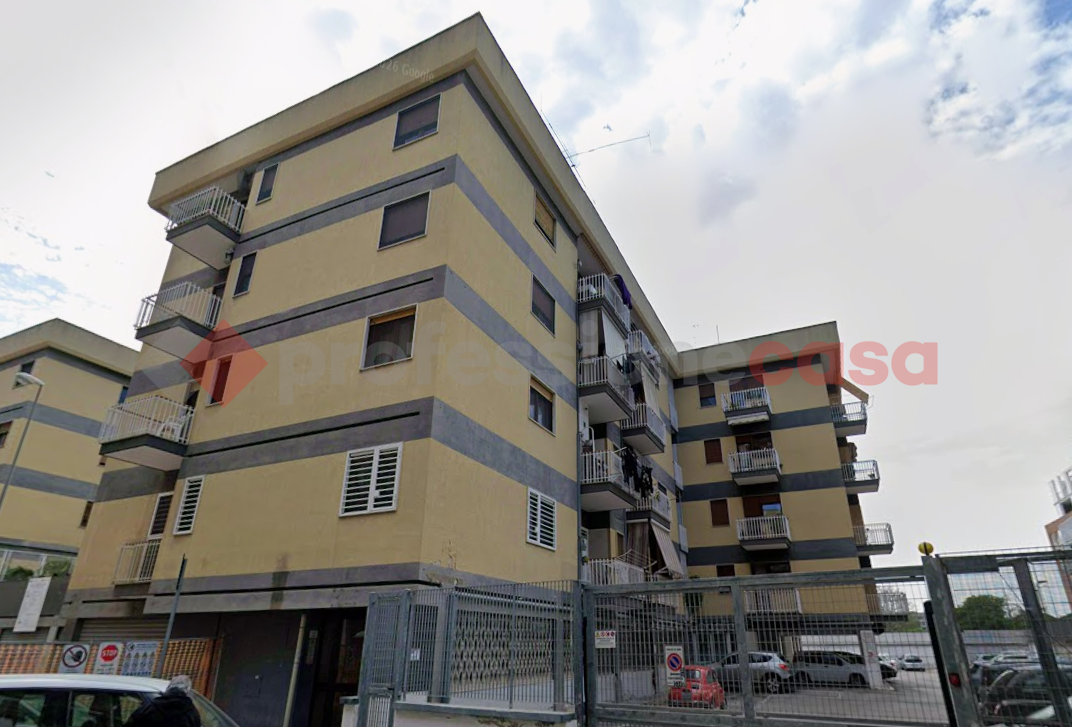 Trilocale da ristrutturare a Bari
