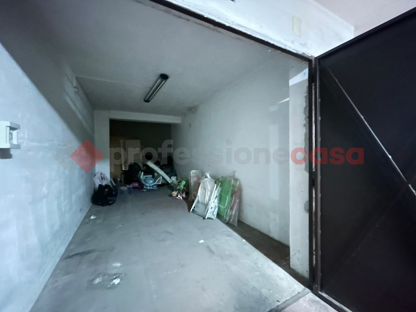 Box/Garage 19mq in vendita a Bari