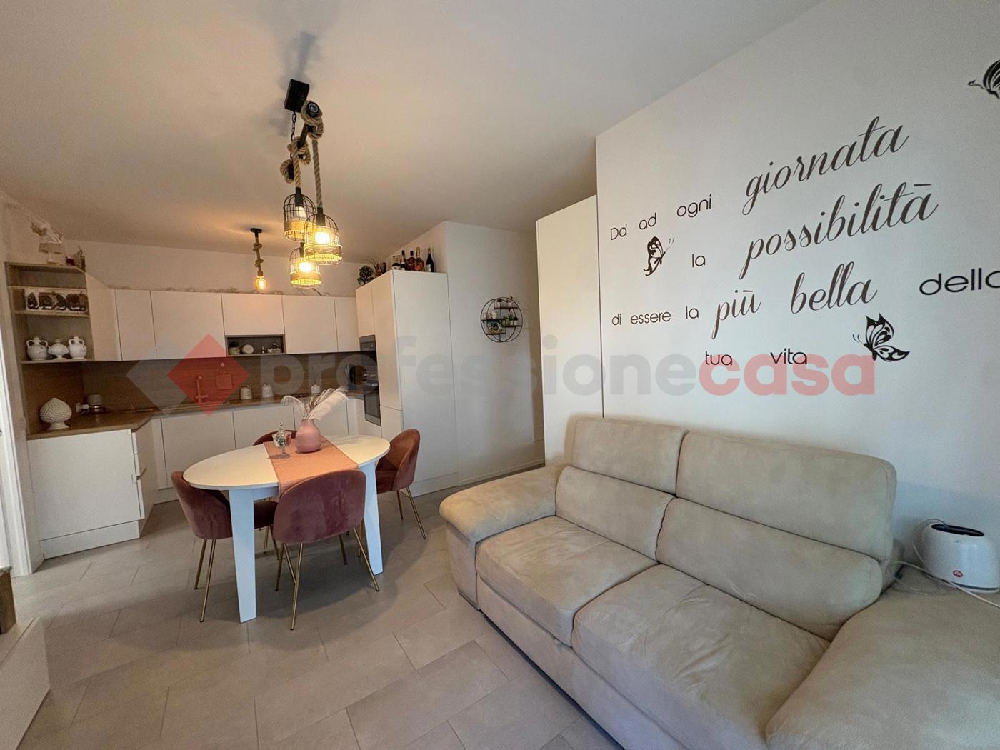 Trilocale classe A4 a Bari
