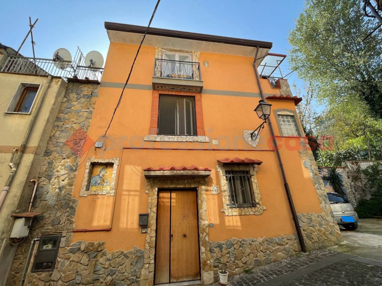 Casa indipendente in vendita a Mercato San Severino