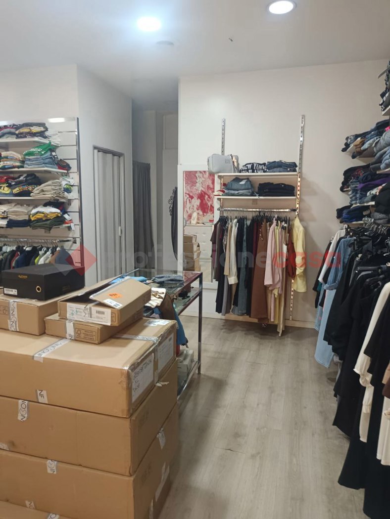 Negozio in affitto a Castel San Giorgio