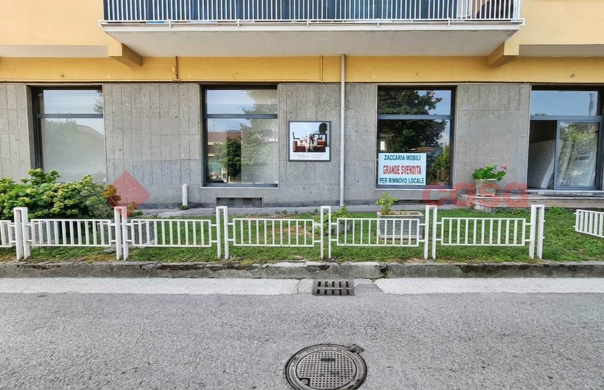 Negozio in vendita a Roccapiemonte