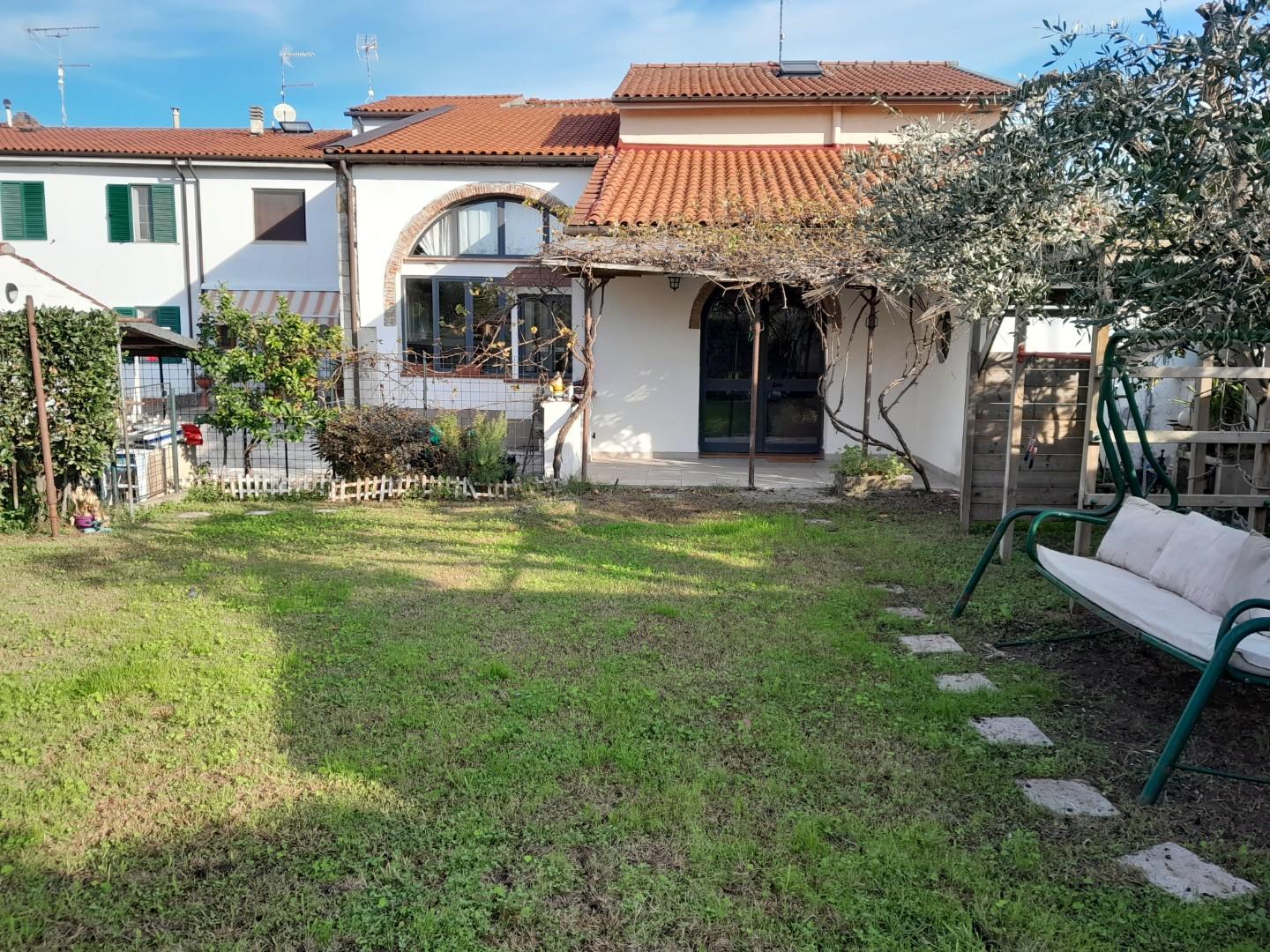 Casa indipendente con giardino, San Giuliano Terme pappiana