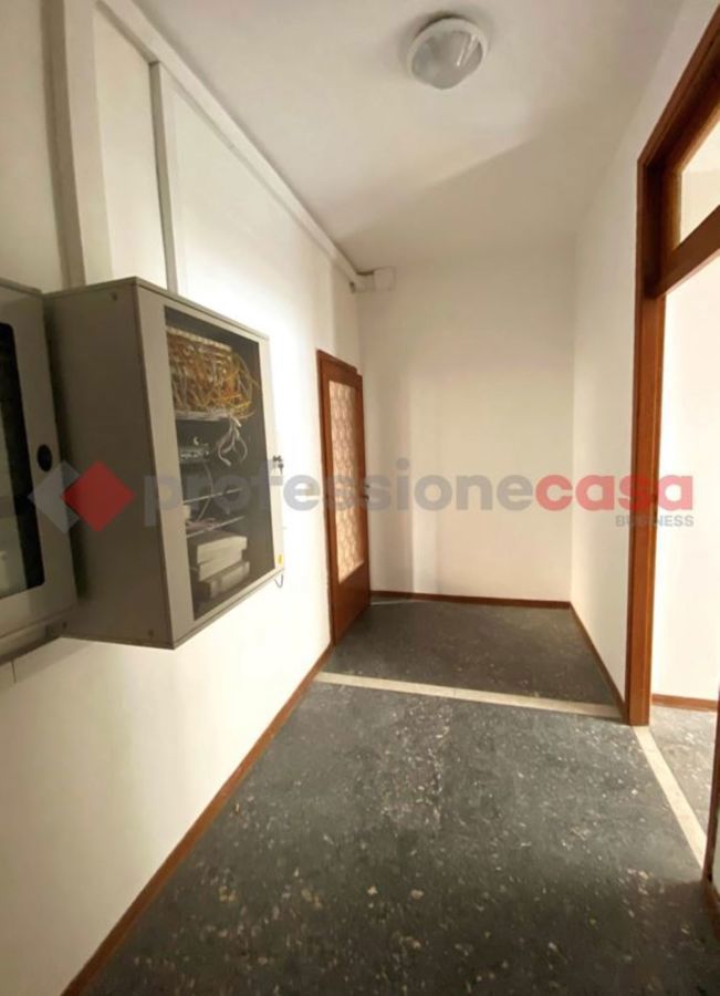 Ufficio da ristrutturare a Livorno