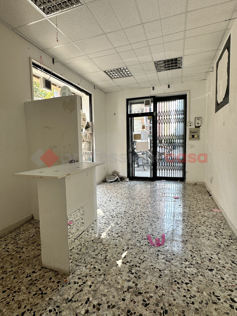 Negozio in affitto a Livorno