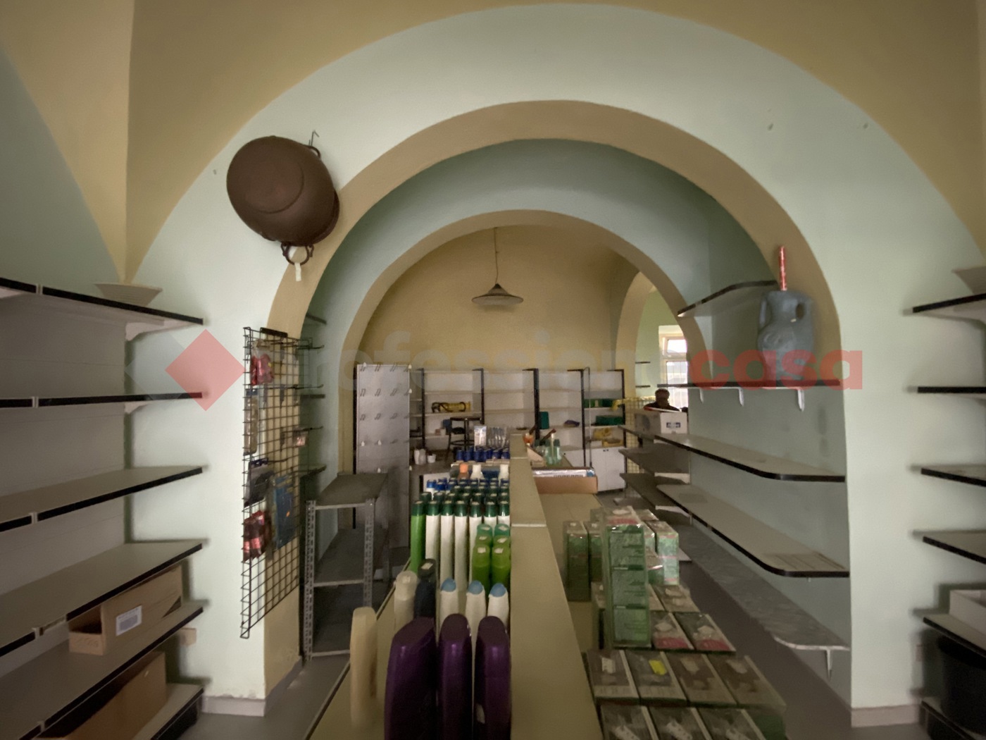 Negozio in affitto a Livorno