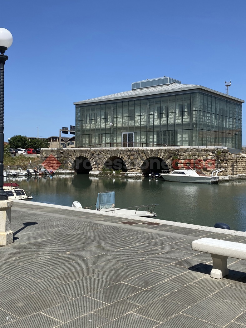 Laboratorio in affitto a Livorno