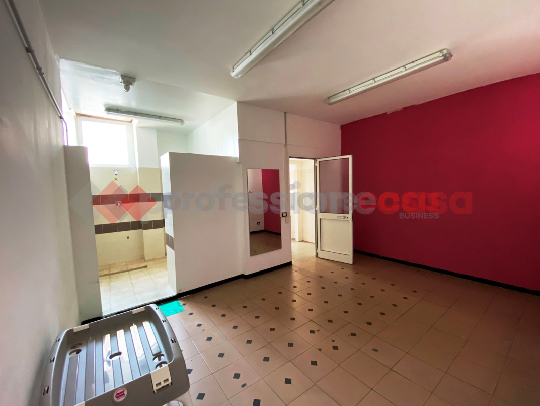 Negozio in vendita a Livorno