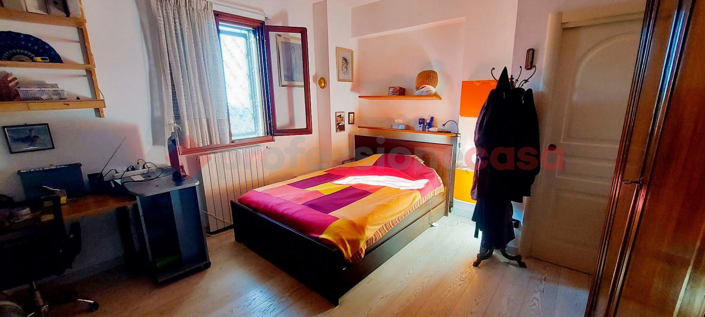 Casa indipendente con giardino a Livorno