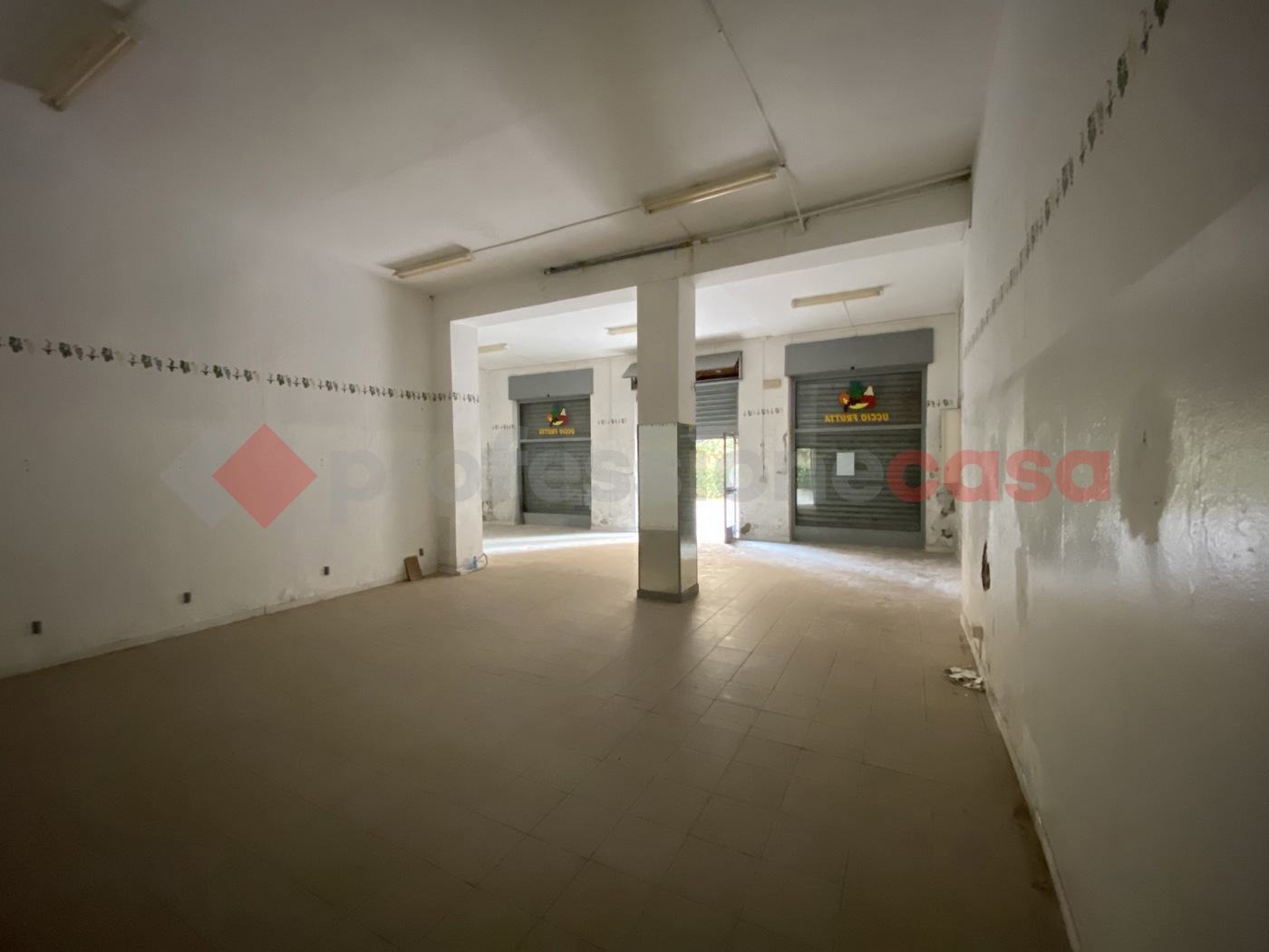 Negozio in affitto a Livorno