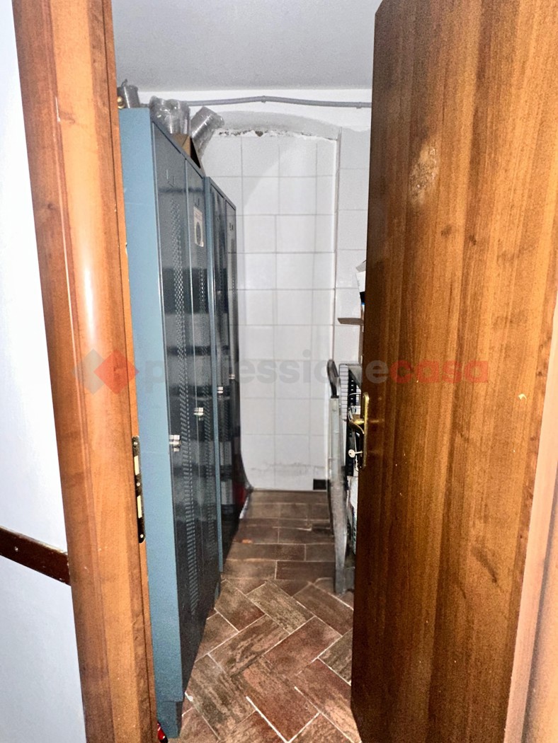 Negozio in affitto a Livorno